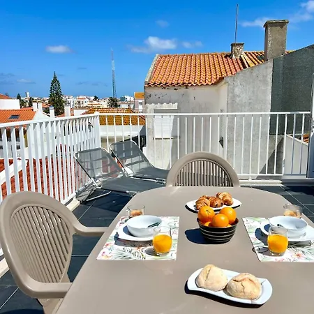 Rooftop In The Heart Of Apartamento Peniche