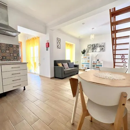 Apartamento Rooftop In The Heart Of Peniche